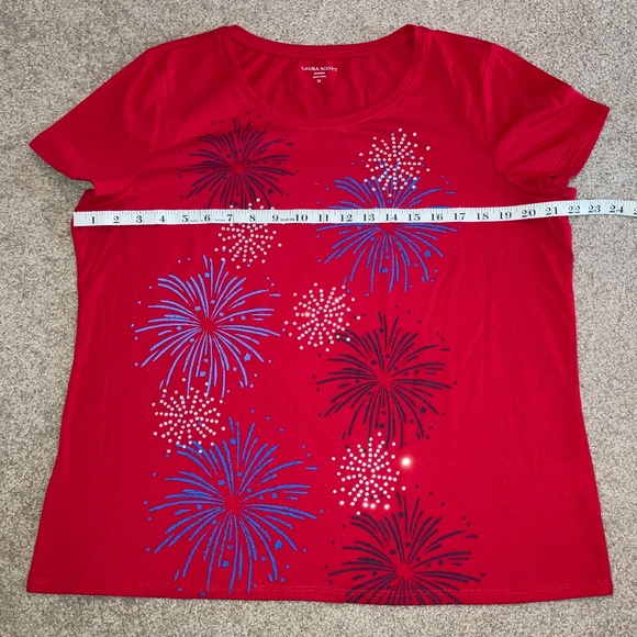 size Petite XL, bust up to 44” inches, patriotic fireworks 💥 shirt, like new co - Picture 3 of 11